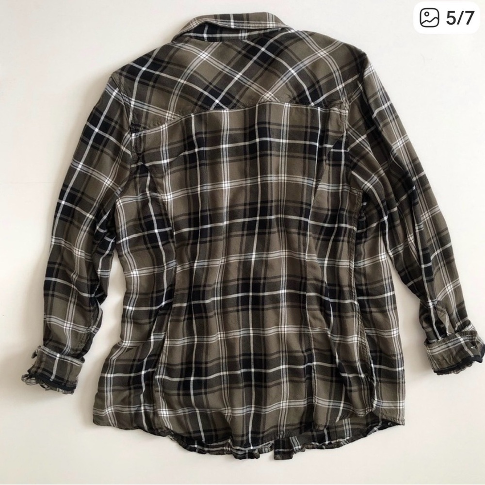 Torrid Olive Plaid Button Top Down Shirt - Picture 4 of 4